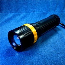 ไฟฉายซูม+พร้อมการใช้งาน 4 in 1