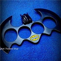 *สนับมือแบบมีด 2 คม BATMAN รุ่นงานสวย ปราณีต ราคา 200 บาท เหลืออันสุดท้าย
